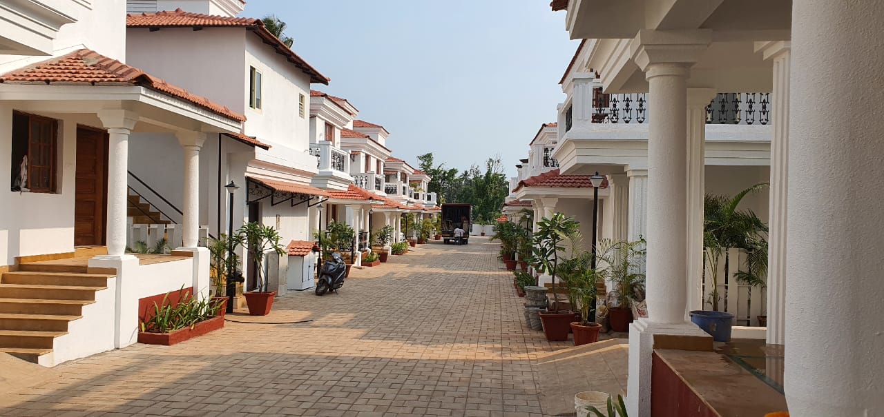 Modern Villa in the Heart of Parra -Verla in North Goa